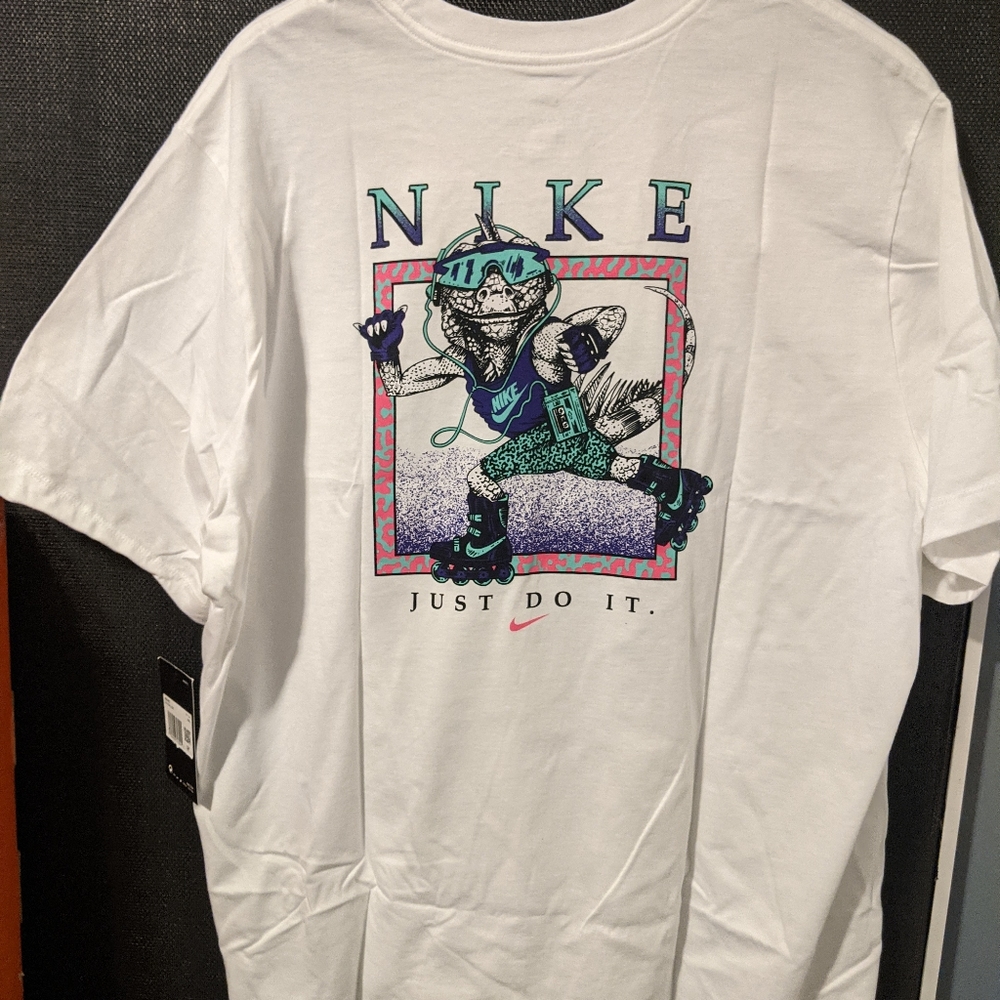 Nike t shirt